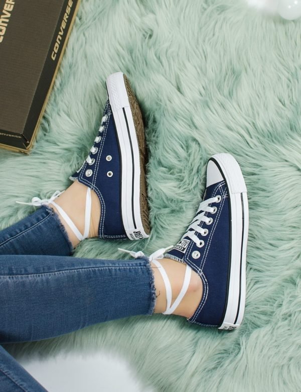 Converse Blue
