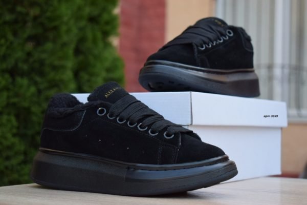 Кроссовки женские Alexander McQueen Oversized Sneakers