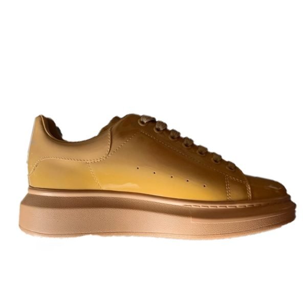 Кроссовки женские Alexander McQueen Beige