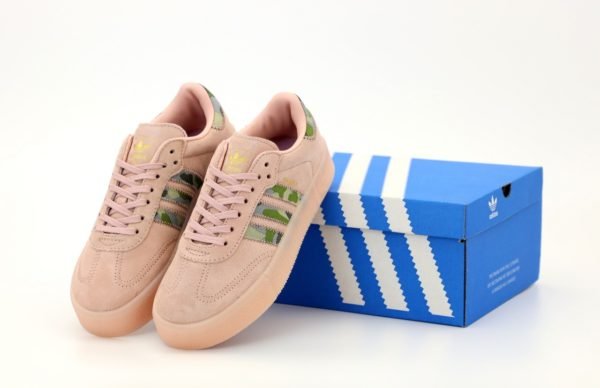 Кроссовки женские Adidas Samba Pink