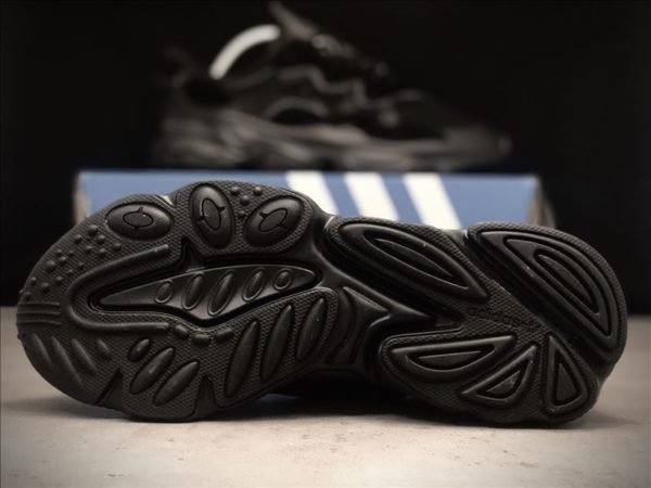 Кроссовки мужские Adidas Ozweego Triple Black