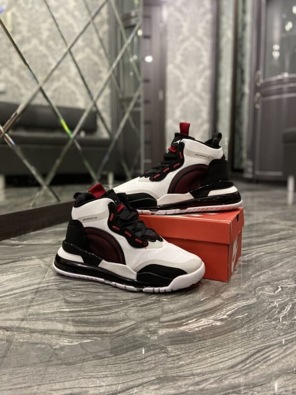 Кроссовки мужские Nike Jordan Air Space 720 Black White