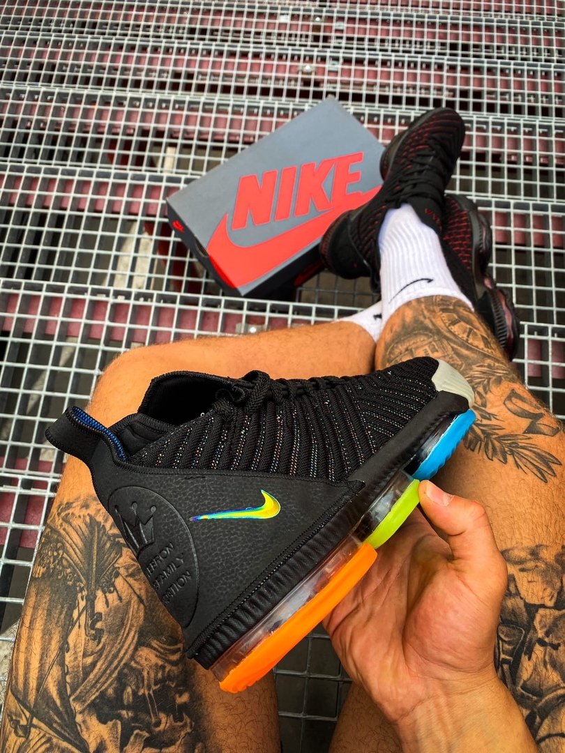 Zapatos nike cheap lebron 16