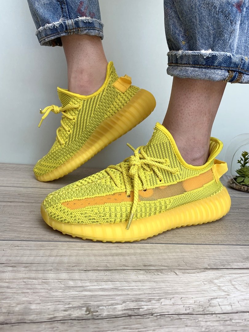 Yeezy cheap 350v2 yellow