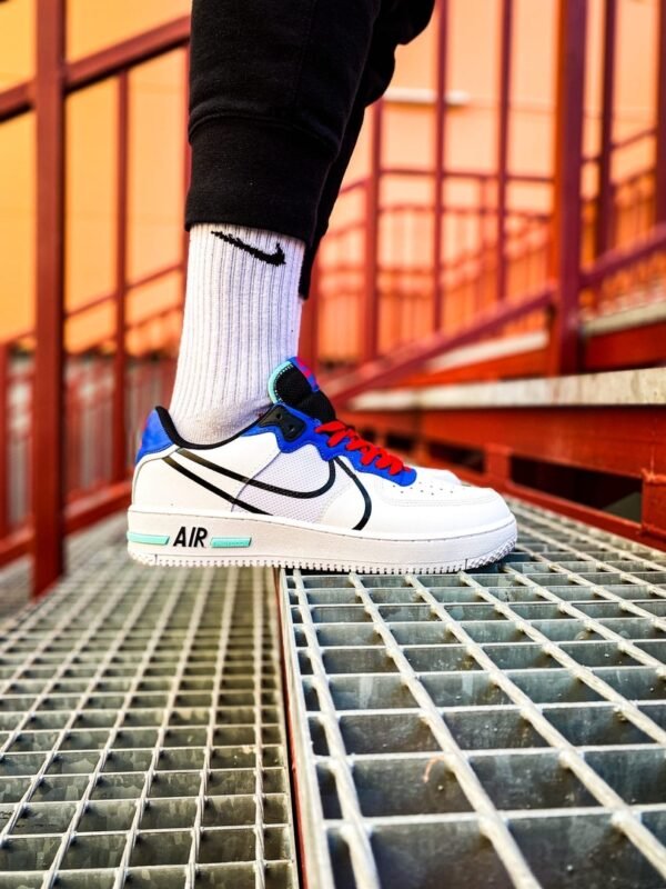 Кроссовки мужские Nike Air Force 1 React White Black-astronomy blue-laser crimson