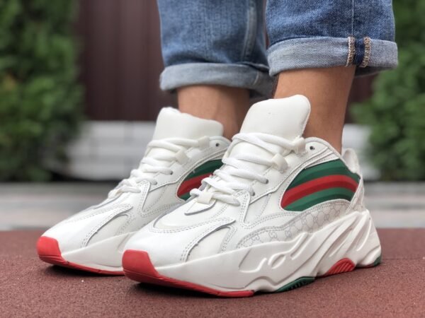 Кроссовки мужские Adidas Yeezy Boost 700 Gucci White