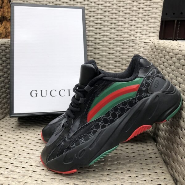 Кроссовки мужские Adidas Yeezy Boost 700 Gucci Black