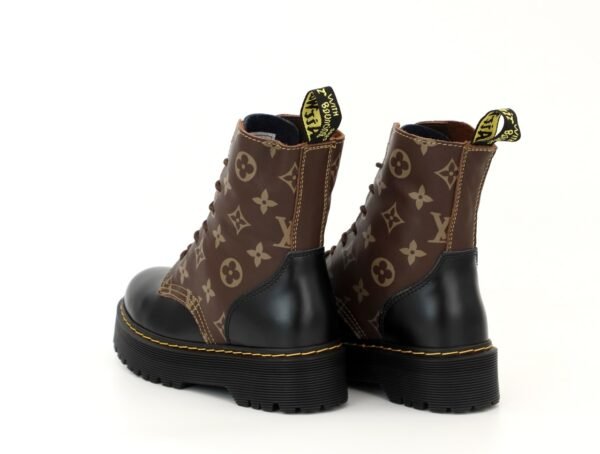 Ботинки женские Dr. Martens & LV