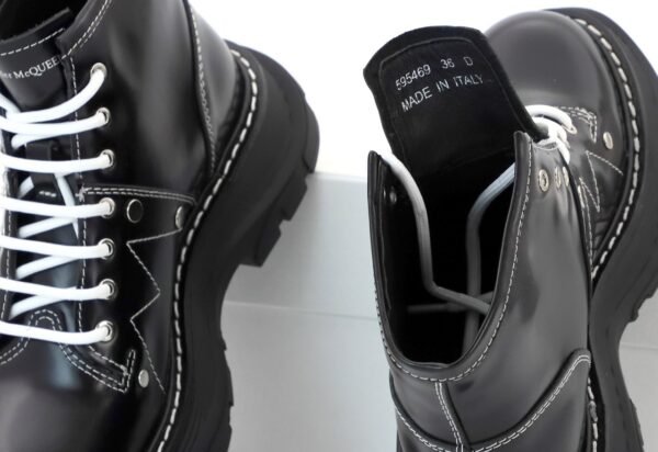 Кроссовки женские Alexander McQueen Boots Black