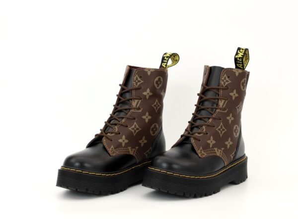 Ботинки женские Dr. Martens & LV