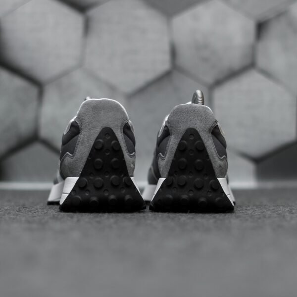 Кроссовки мужские New Balance Gray