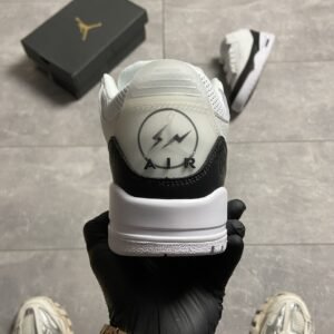 Кроссовки мужские Nike Air Jordan 3 White Black