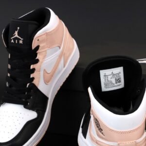 Кроссовки женские Nike Jordan 1 Retro Black Pink White