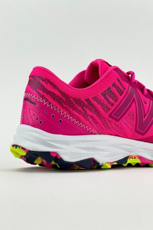 Кроссовки Женские New Balance 690 v2 Pink Оригинал