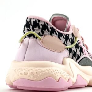 Кроссовки женские Adidas Ozweego Pink