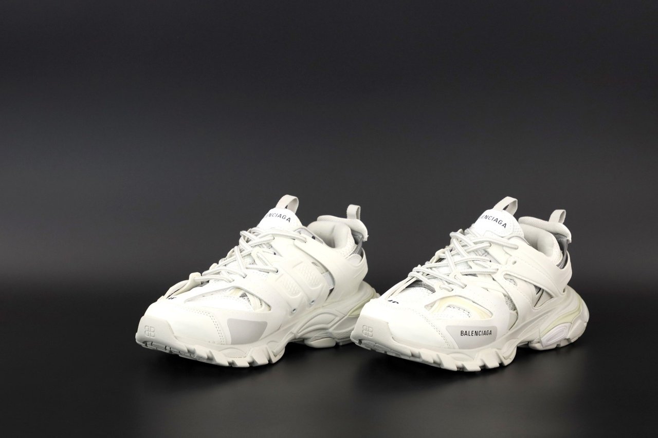 Трек white. Баленсиага трек White. Balenciaga track White High. Balenciaga track White высокие. Balenciaga track бело черные.