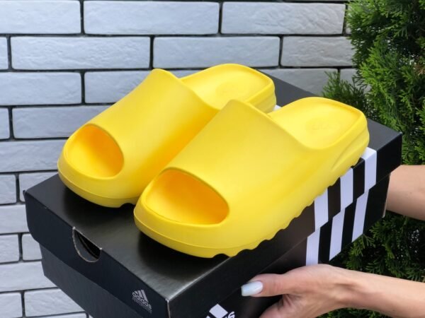 Тапки Adidas YEEZY SLIDES yellow