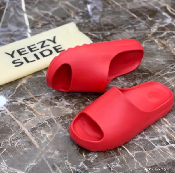 Тапки Adidas YEEZY SLIDES Red