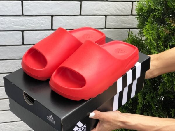 Тапки Adidas YEEZY SLIDES Red