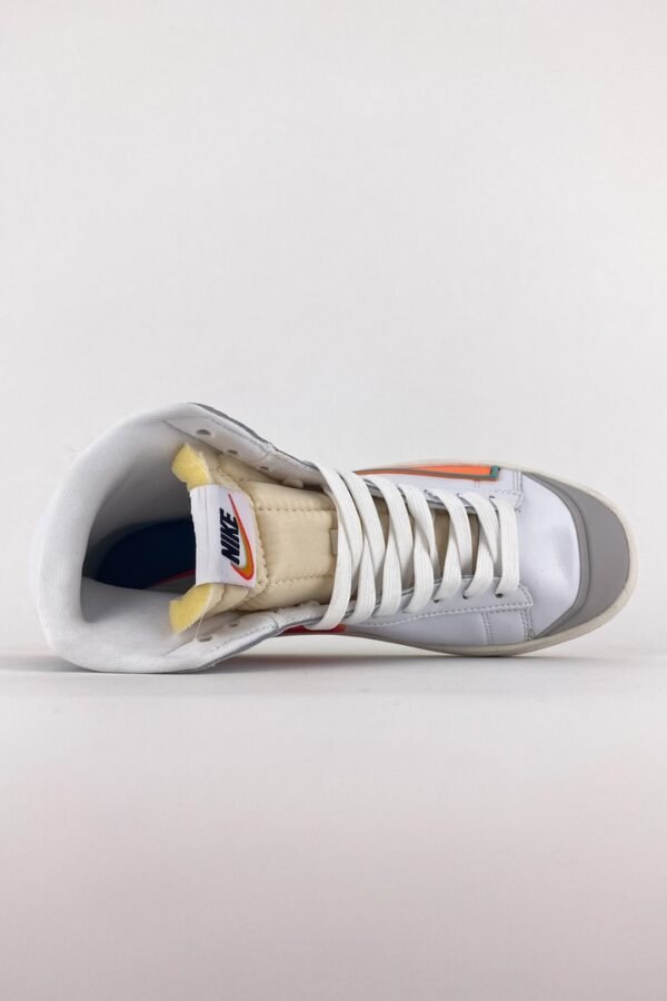 Кроссовки женские Nike Blazer Mid 77 White Orange