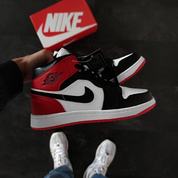Кроссовки мужские Nike Air Jordan 1 Retro Black Red Зимние