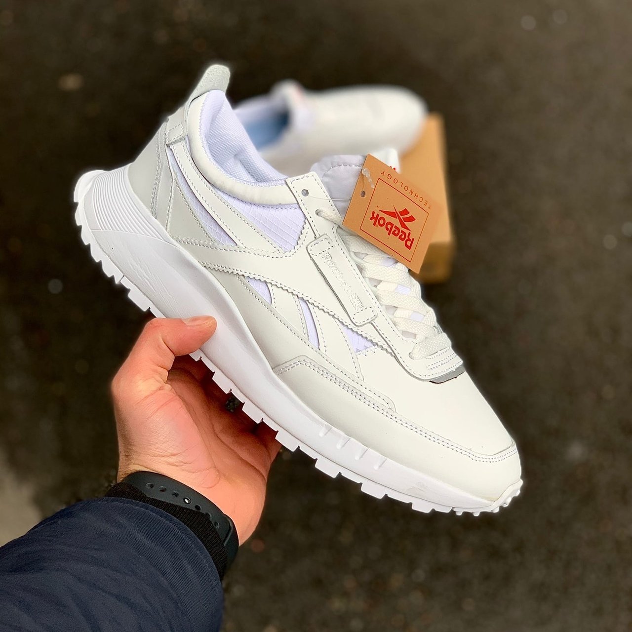 Reebok cheap triple white