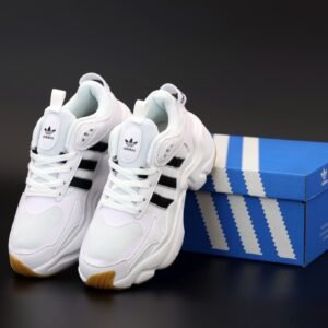 Кроссовки Adidas Consortium x Naked Magmur Runner White