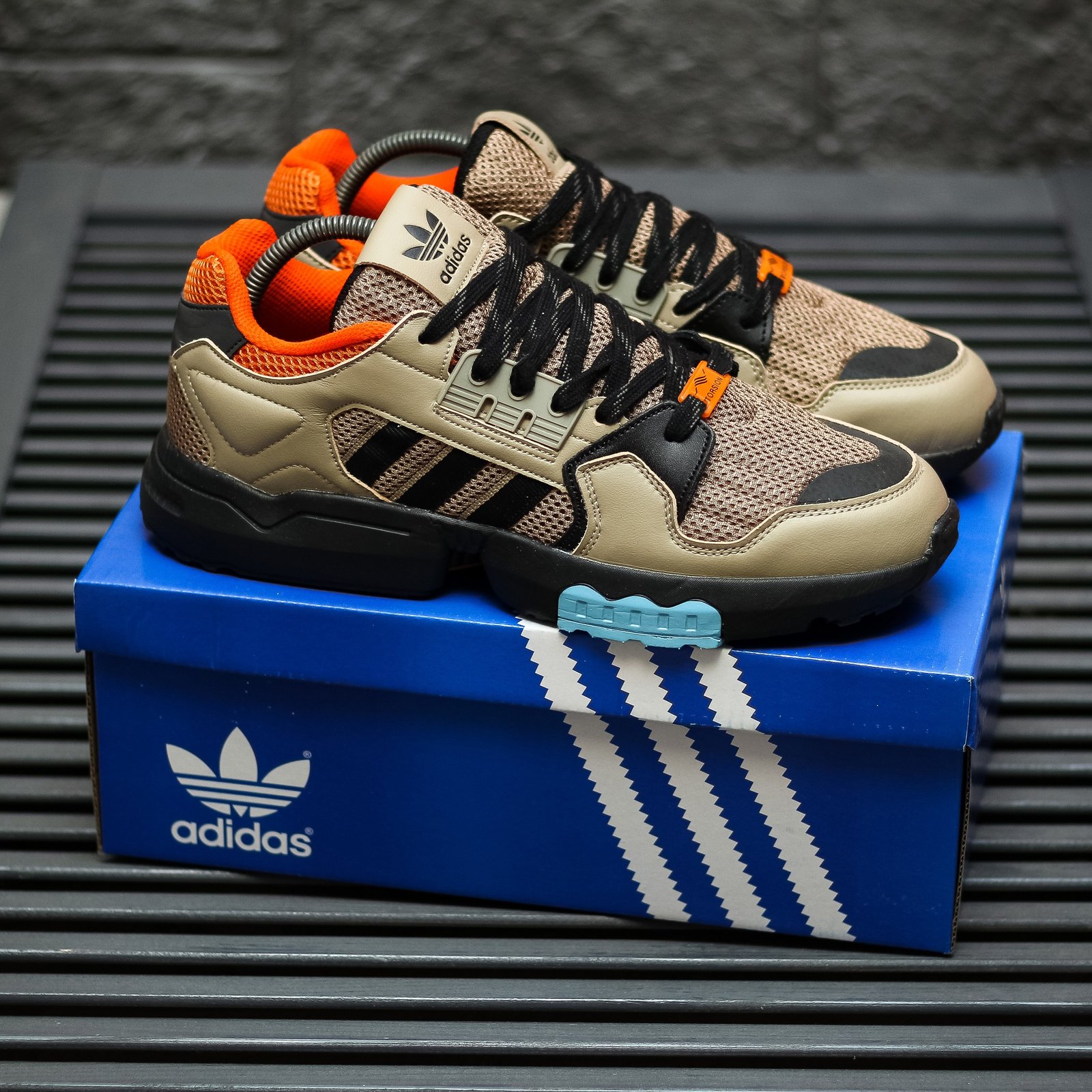 Adidas ZX Torsion beige