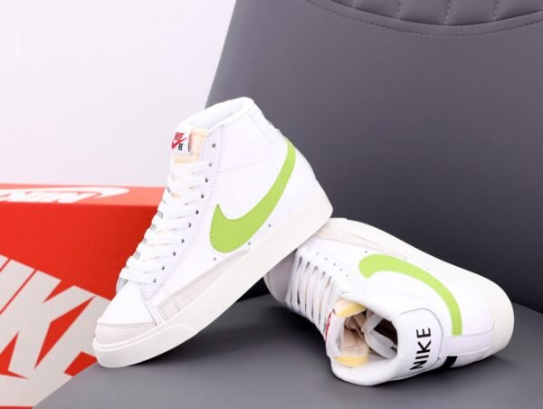 Кроссовки женские Nike Blazer Mid 77 White