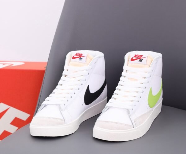 Кроссовки женские Nike Blazer Mid 77 White