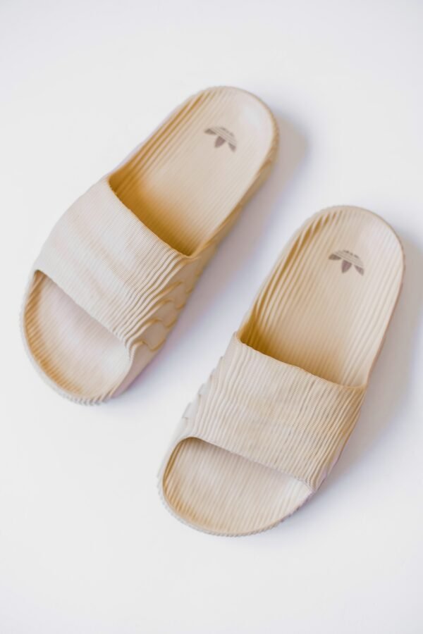 Тапки мужские Adidas Adilette 22 Slides