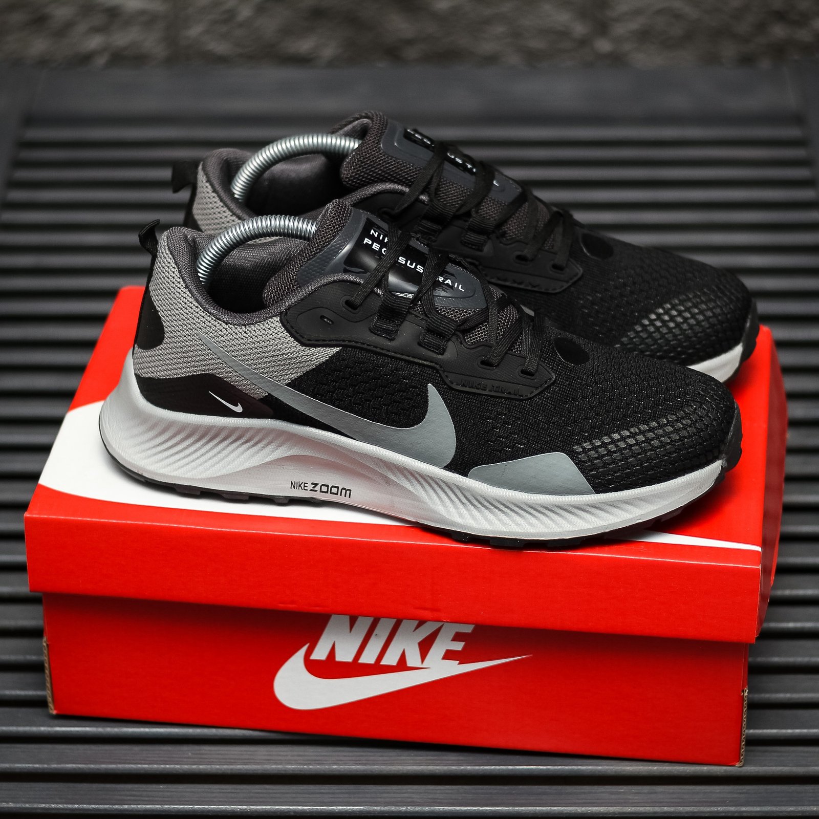 Pegasus best sale black nike