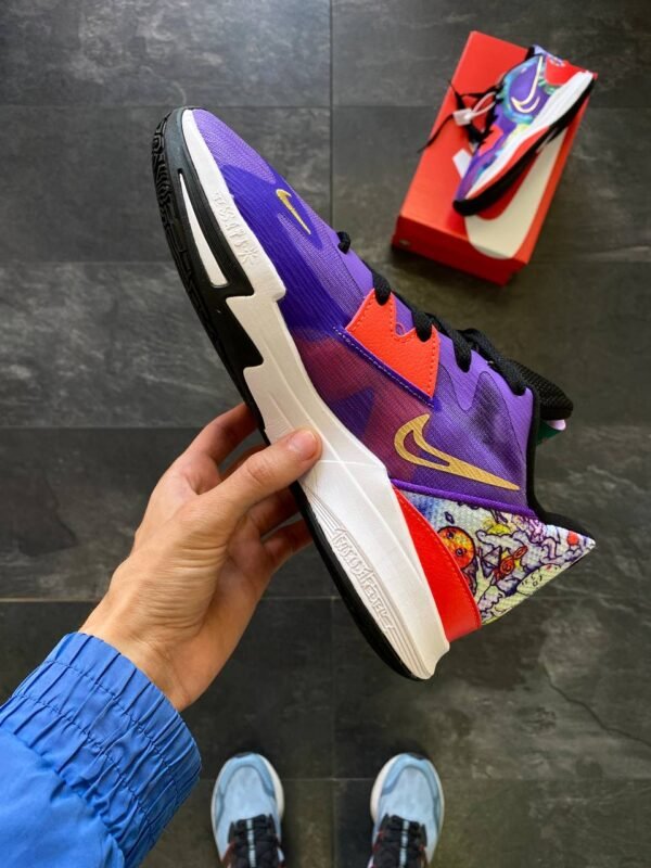 Кроссовки мужские Nike Kyrie Low 5 Jewell Loyd Multi