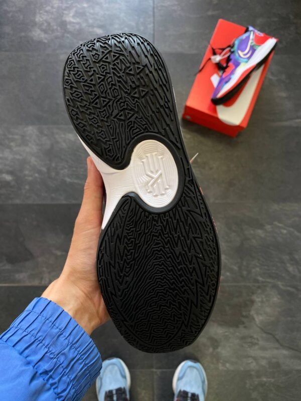 Кроссовки мужские Nike Kyrie Low 5 Jewell Loyd Multi