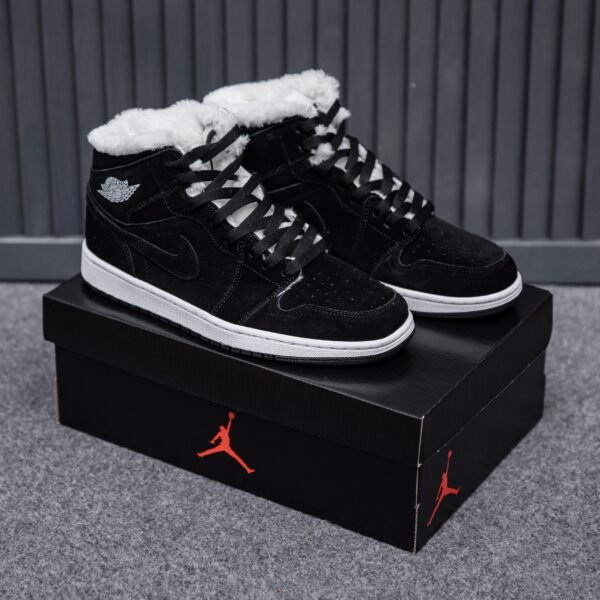 Кроссовки мужские Nike Air Jordan 1 Retro Black Зимние