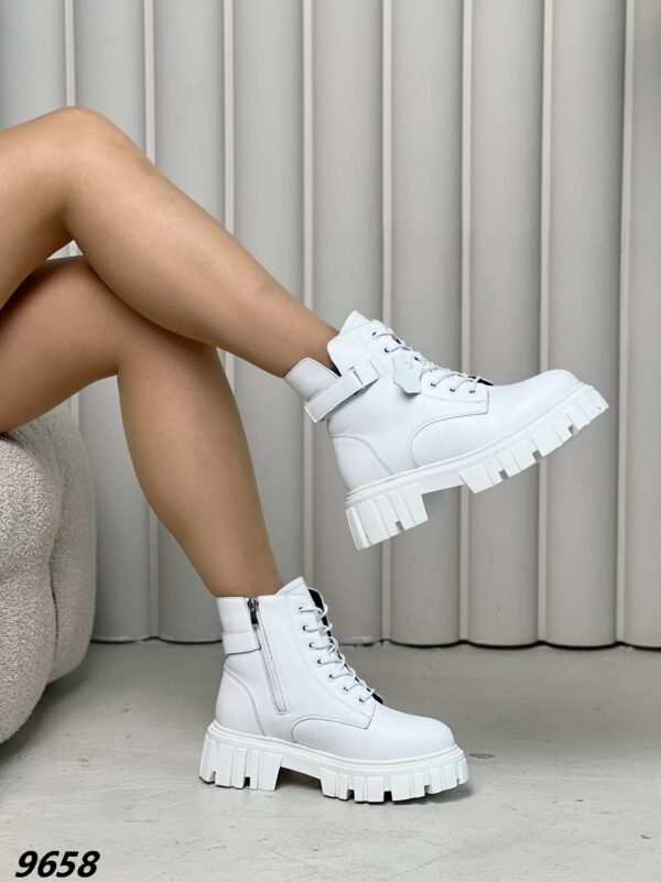 Ботинки женские White Зимние