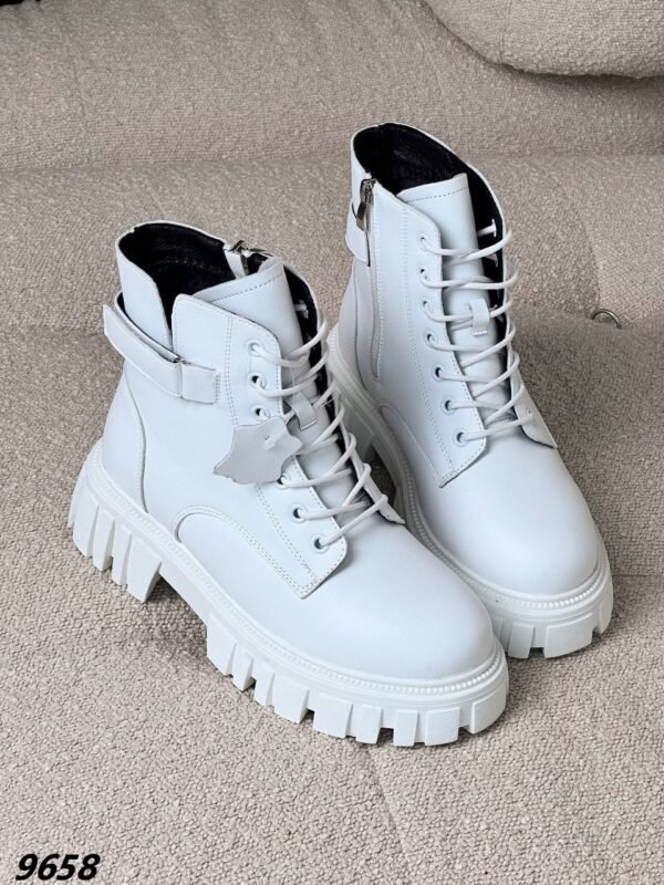 Ботинки женские White Зимние