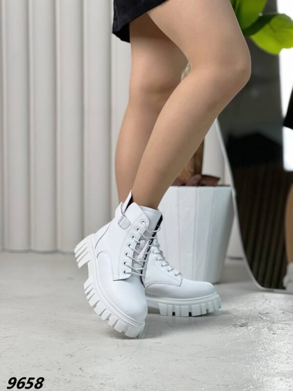 Ботинки женские White Зимние