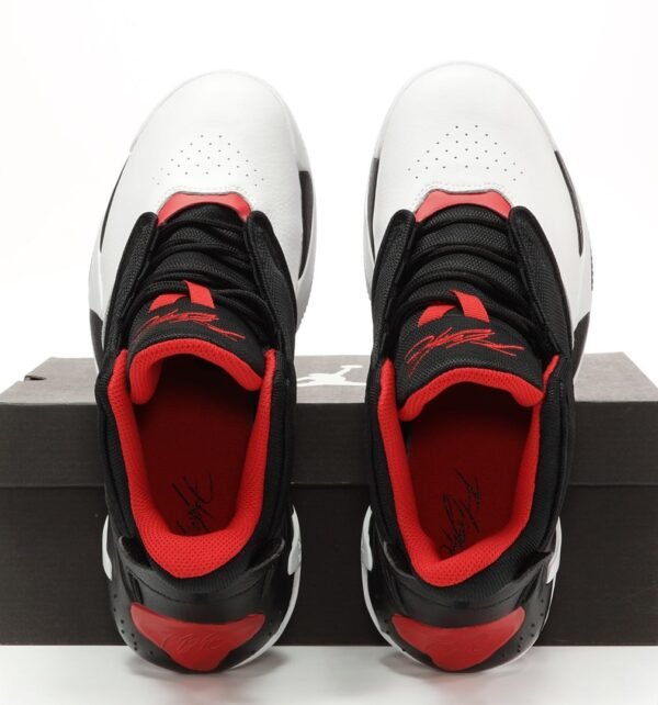 Кроссовки Мужские Nike Air Jordan Max Aura 4 Black White