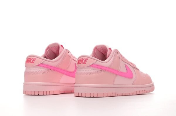 Кроссовки Женские Nike Sb Dunk Low GS Triple Pink