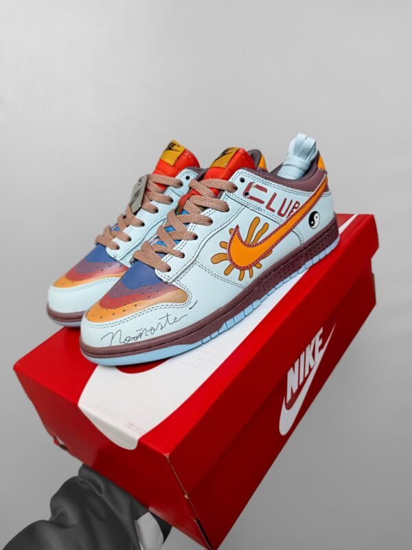 Кроссовки Nike SB Dunk What the Sunday Flea Sun Club