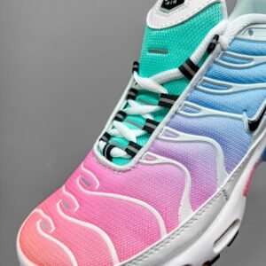 Кроссовки Женские Nike Air Max Plus TN pink-blue gradient