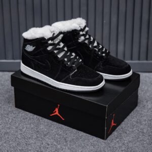 Кроссовки Мужские Nike Air Jordan 1 Retro Зима