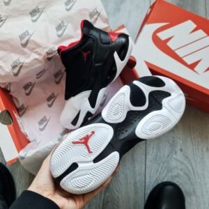 Кроссовки Мужские Nike Jordan Max Aura 4 Black White