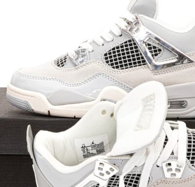 Кроссовки Женские Nike Air Jordan 4 Grey