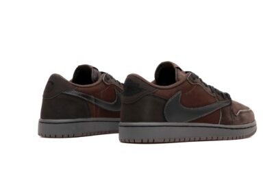 Кроссовки Мужские Nike Air Jordan 1 Low x Travis Scott brown