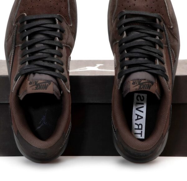 Кроссовки Мужские Nike Air Jordan 1 Low x Travis Scott brown