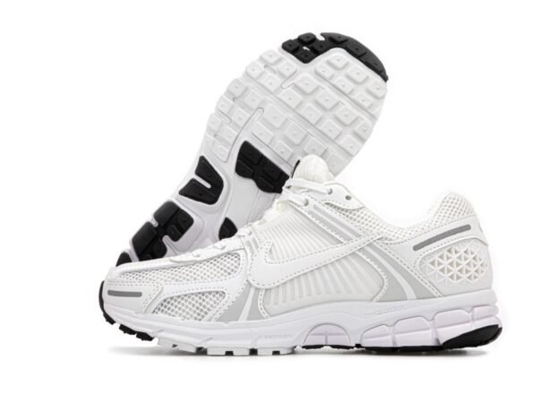 Кроссовки Мужские Nike Zoom Vomero 5