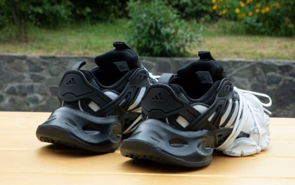 Кроссовки мужские Adidas Vento XLG