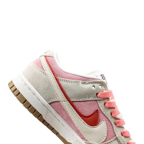 Кроссовки Женские Nike SB Dunk Low SE 85 Double Swoosh Pink Rabbit